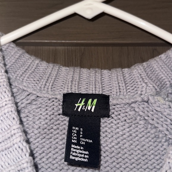 H&M Sweater - Picture 14 of 15